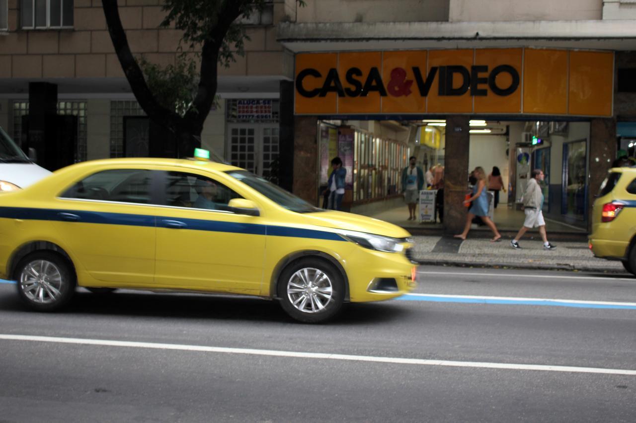 Apartemen Lindo E Barato No Centro De Copacabana *